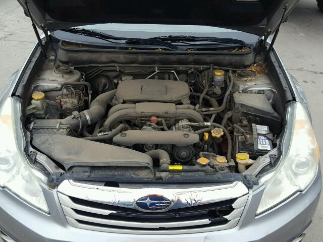 4S4BRBKC5A3359664 - 2010 SUBARU OUTBACK SILVER photo 7