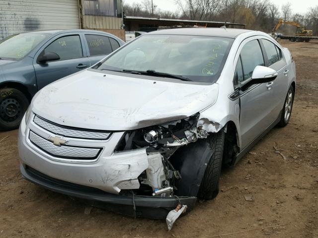 1G1RD6E4XCU101790 - 2012 CHEVROLET VOLT SILVER photo 2