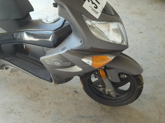 RFVM2C50571000768 - 2007 GENUINE SCOOTER CO. BLUR 150 GRAY photo 9