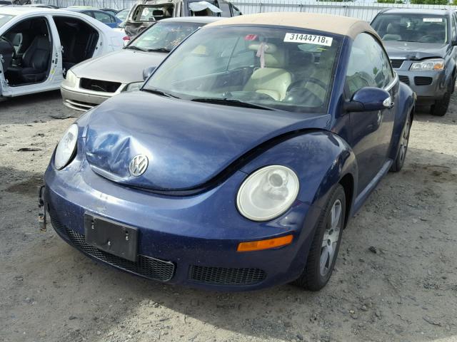 3VWRF31Y46M303832 - 2006 VOLKSWAGEN NEW BEETLE 蓝色 照片 2