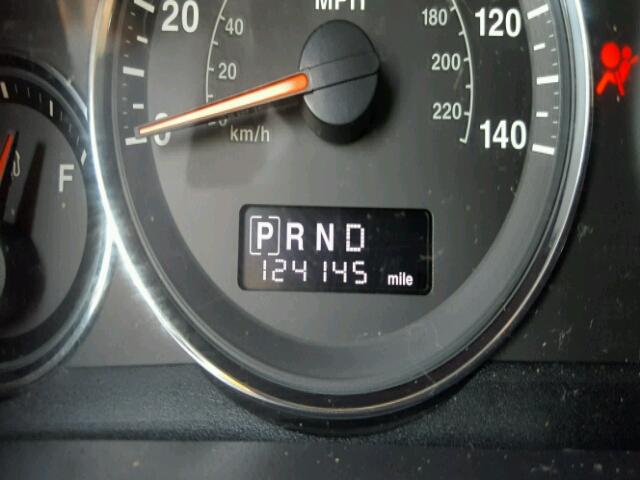 1J4RG4GK3AC103523 - 2010 JEEP COMMANDER BLACK photo 8