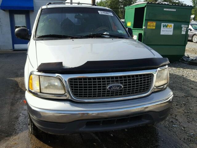 1FMRU15L9YLA82532 - 2000 FORD EXPEDITION SILVER photo 9