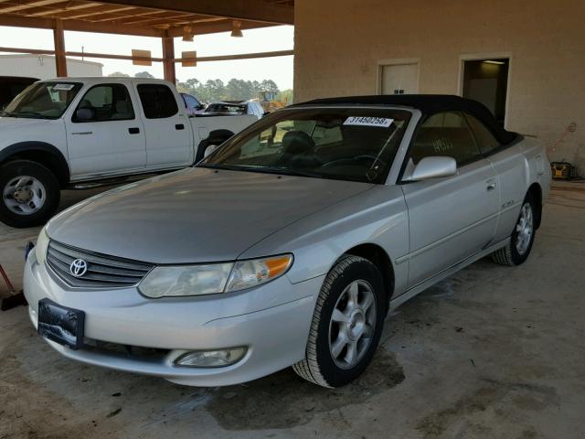 2T1FF28P82C569581 - 2002 TOYOTA CAMRY SOLA SILVER photo 2