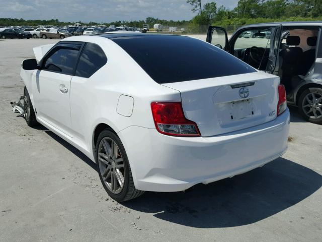 JTKJF5C70C3037893 - 2012 TOYOTA SCION TC 白色 照片 3