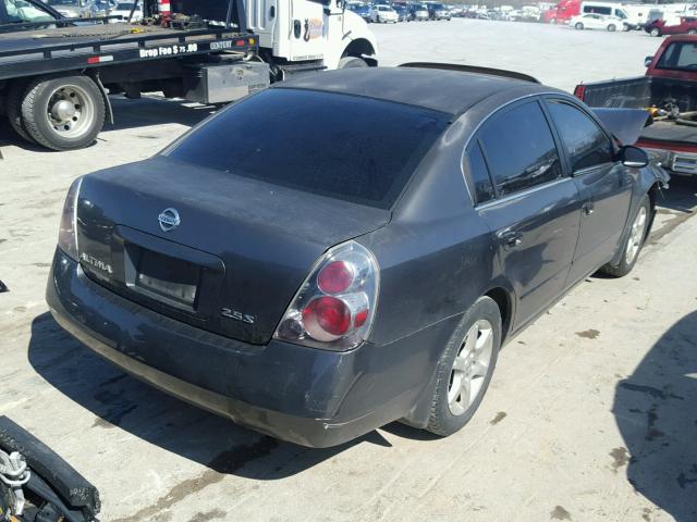 1N4AL11D85C114228 - 2005 NISSAN ALTIMA S GRAY photo 4