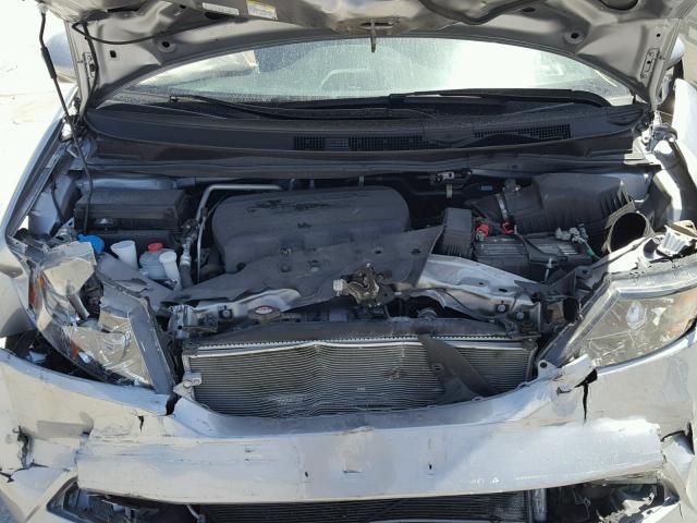 5FNRL5H37HB007664 - 2017 HONDA ODYSSEY SE GRAY photo 7