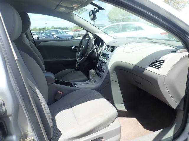 1G1ZB5E17BF202715 - 2011 CHEVROLET MALIBU LS 银色 照片 5