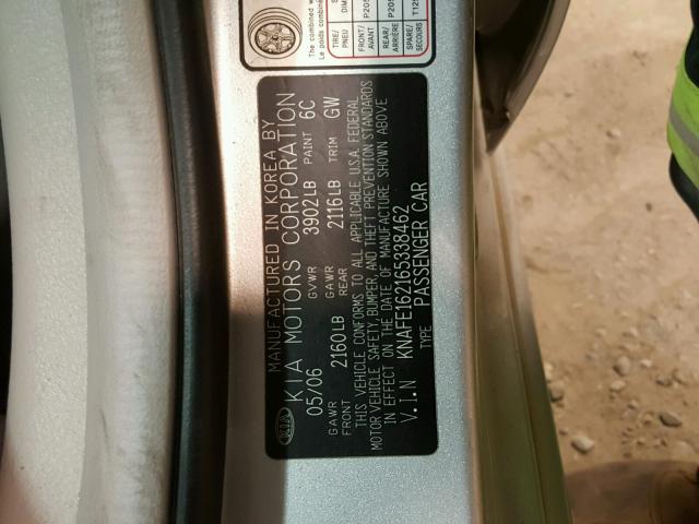 KNAFE162165338462 - 2006 KIA SPECTRA5 SILVER photo 10