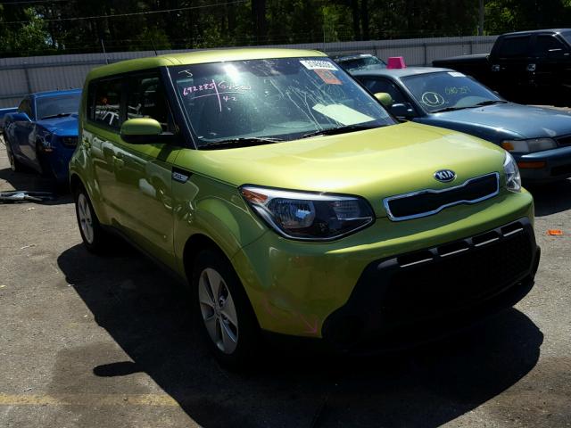 KNDJN2A24G7858140 - 2016 KIA SOUL GREEN photo 1