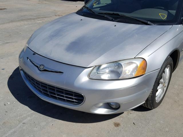 1C3EL55R02N222047 - 2002 CHRYSLER SEBRING LX SILVER photo 9