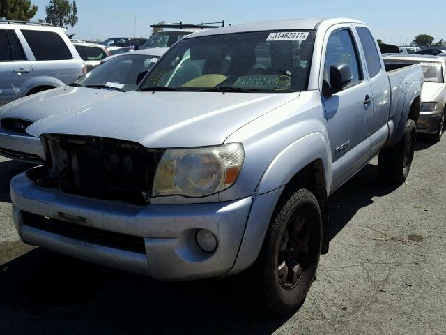 5TETU62N88Z494858 - 2008 TOYOTA TACOMA PRE SILVER photo 2