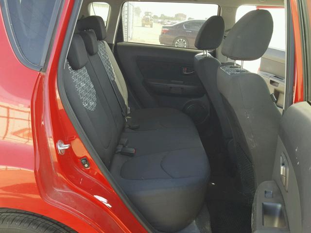 KNDJT2A26A7177927 - 2010 KIA SOUL + RED photo 6