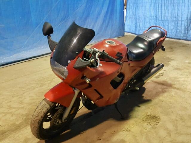 JS1GN72A0K2103063 - 1989 SUZUKI GSX600 F RED photo 2