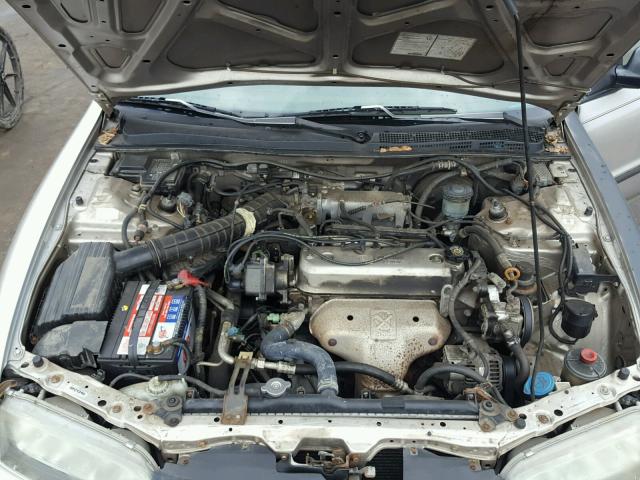 1HGCD5622VA114236 - 1997 HONDA ACCORD DX SILVER photo 7