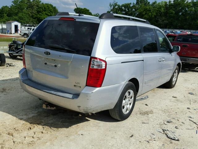 KNDMB233596275452 - 2009 KIA SEDONA EX SILVER photo 4