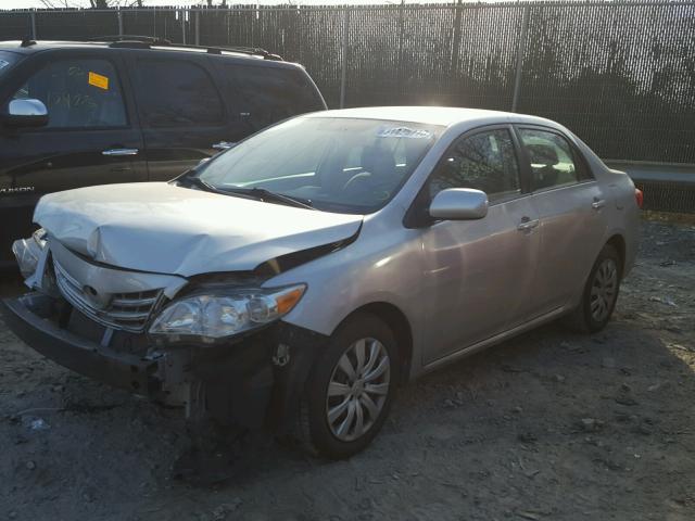 2T1BU4EE5DC116685 - 2013 TOYOTA COROLLA LE 银色 照片 2