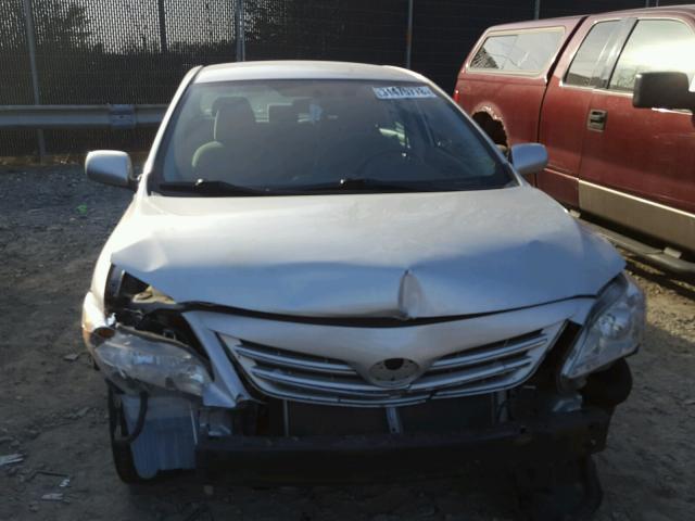 2T1BU4EE5DC116685 - 2013 TOYOTA COROLLA LE 银色 照片 9