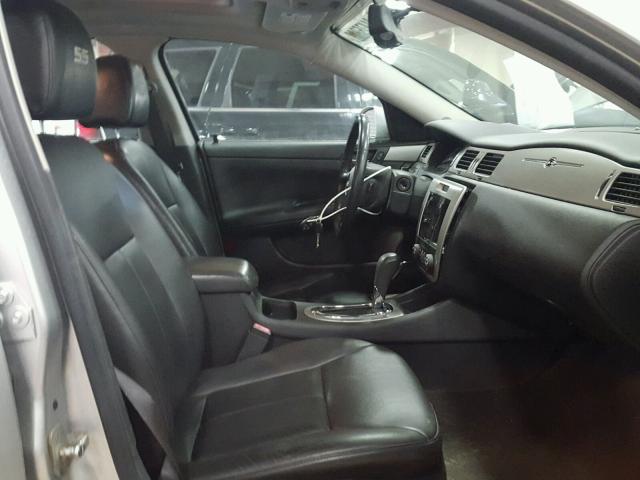 2G1WD58C669120421 - 2006 CHEVROLET IMPALA SUP 灰色 照片 5