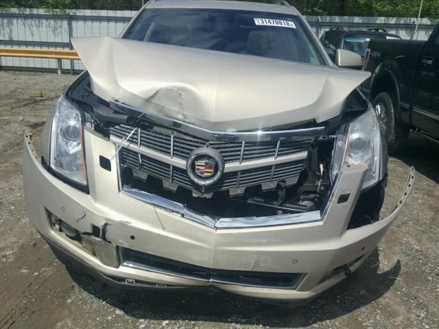 3GYFNFEYXAS502368 - 2010 CADILLAC SRX PREMIU BEIGE photo 7