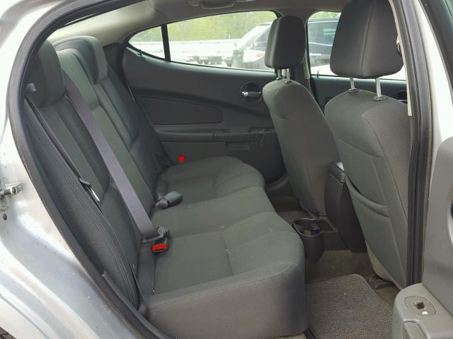 2G2WP522851177168 - 2005 PONTIAC GRAND PRIX SILVER photo 6