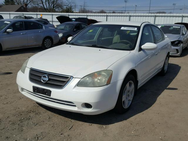 1N4AL11D53C331099 - 2003 NISSAN ALTIMA BAS WHITE photo 2