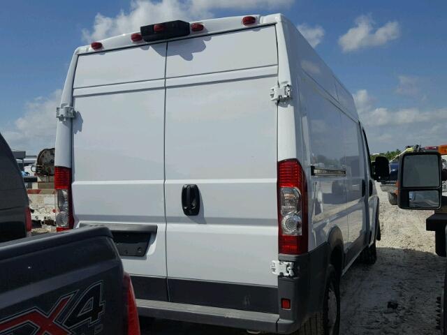 3C6TRVCG6JE112553 - 2018 RAM PROMASTER WHITE photo 4