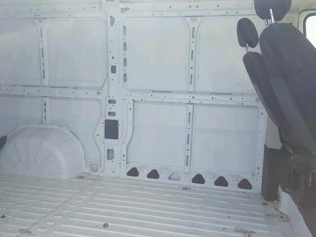 3C6TRVCG6JE112553 - 2018 RAM PROMASTER WHITE photo 6