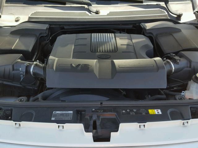 SALAK2D41BA550479 - 2011 LAND ROVER LR4 HSE LU WHITE photo 7