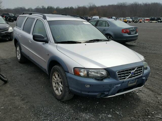 YV1SZ59H741127133 - 2004 VOLVO XC70 SILVER photo 1