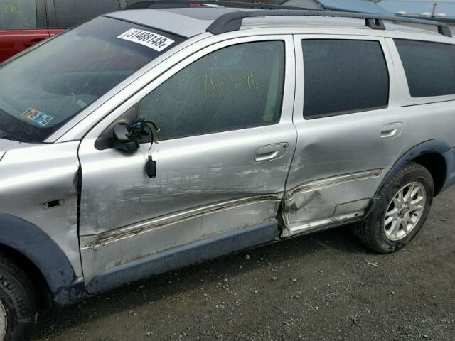 YV1SZ59H741127133 - 2004 VOLVO XC70 SILVER photo 9