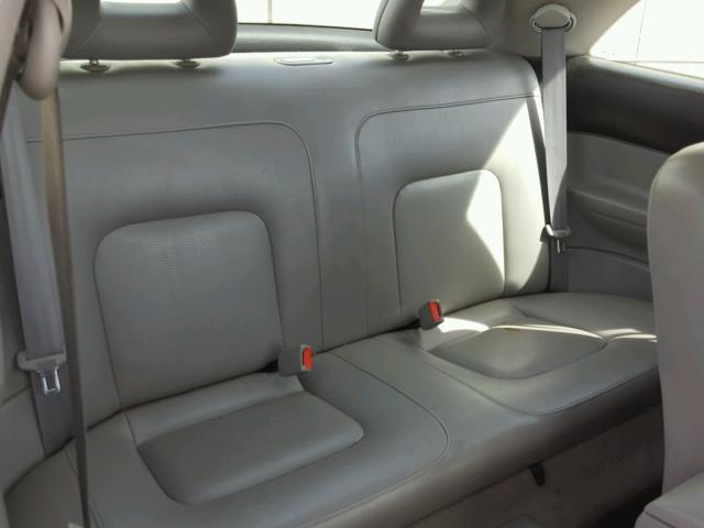 3VWCA21C8YM443520 - 2000 VOLKSWAGEN NEW BEETLE 白色 照片 6