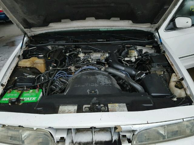 2FALP74W4TX122730 - 1996 FORD CROWN VICT WHITE photo 7