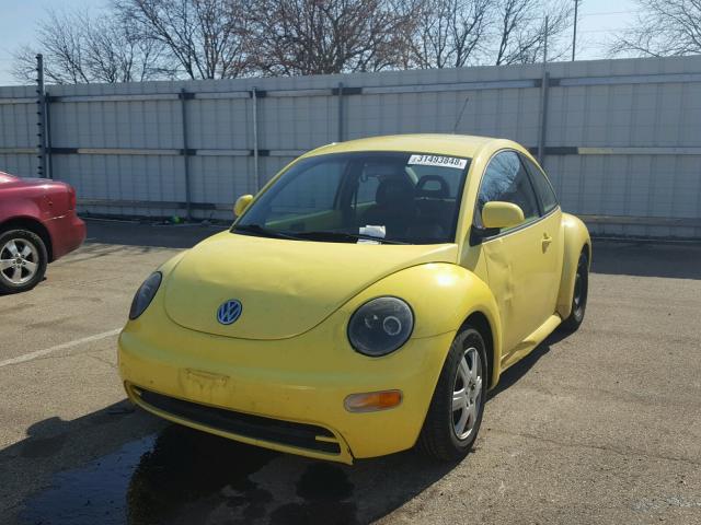 3VWBB61C1WM045174 - 1998 VOLKSWAGEN NEW BEETLE YELLOW photo 2