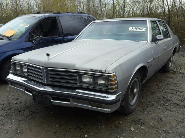 2L69W9X115157 - 1979 PONTIAC CATALINA SILVER photo 2