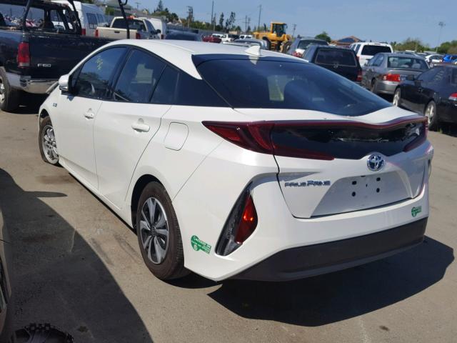 JTDKARFP4H3012886 - 2017 TOYOTA PRIUS PRIM თეთრი ფოტო 3
