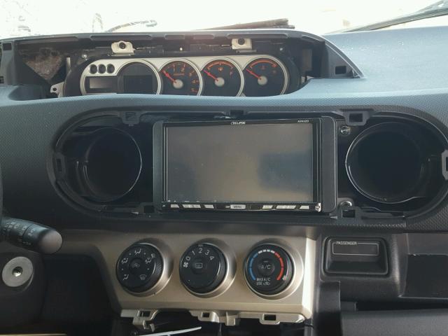 JTLKE50EX81004781 - 2008 TOYOTA SCION XB BLACK photo 9