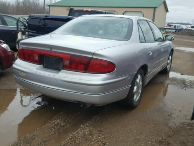 2G4WB55K921122922 - 2002 BUICK REGAL LS 银色 照片 4