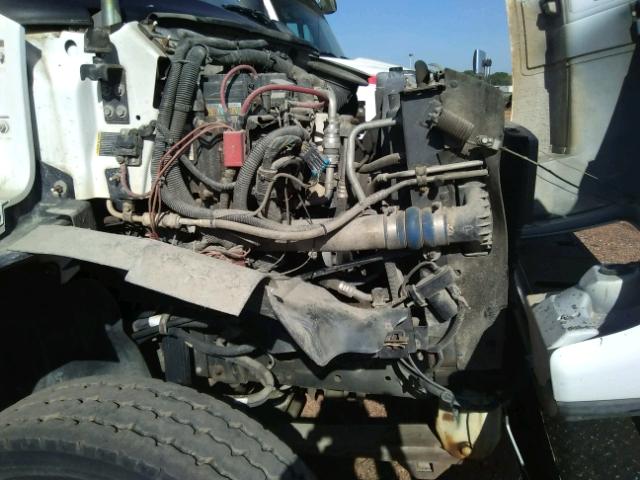 1GBM7C1325F516621 - 2005 CHEVROLET C7500 C7C0 WHITE photo 7