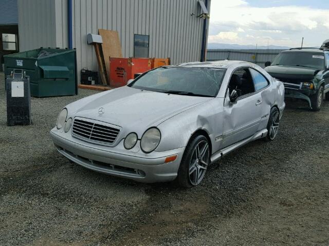 WDBLJ74G42T111385 - 2002 MERCEDES-BENZ CLK55 AMG SILVER photo 2