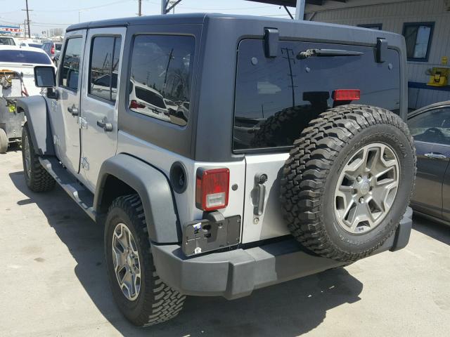 1J4GA39158L507036 - 2008 JEEP WRANGLER U SILVER photo 3