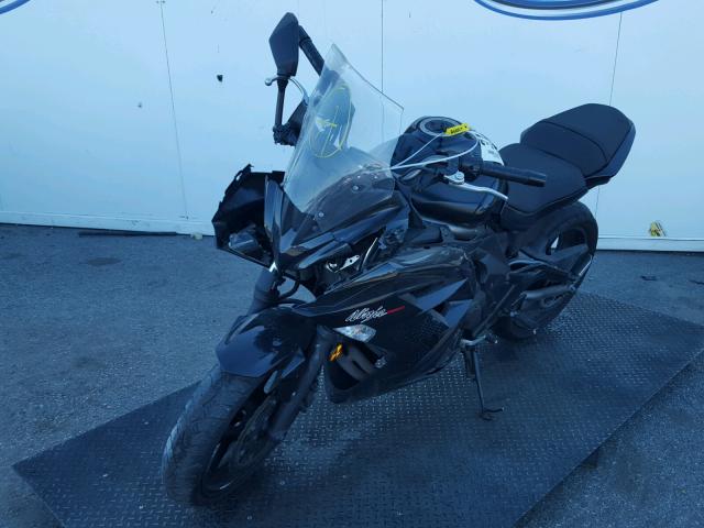 JKAEXEE10CDA03023 - 2012 KAWASAKI EX650 EC BLACK photo 2