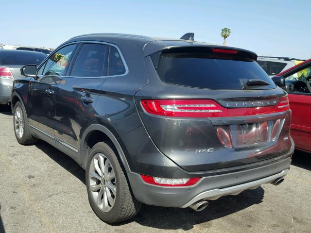 5LMCJ2C95HUL22436 - 2017 LINCOLN MKC SELECT GRAY photo 3