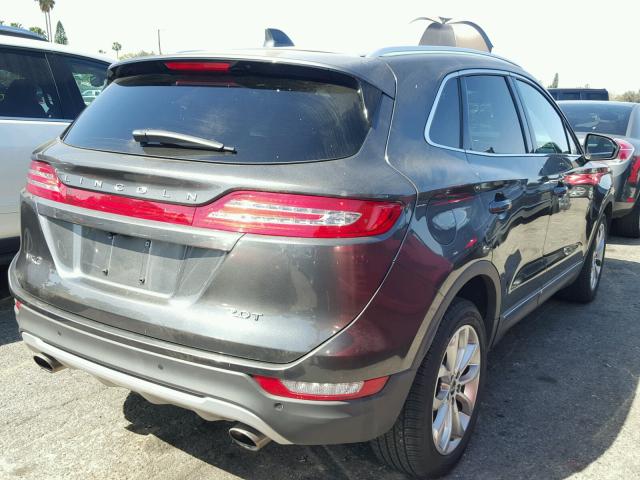 5LMCJ2C95HUL22436 - 2017 LINCOLN MKC SELECT GRAY photo 4