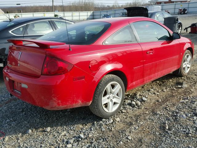 1G2AL15F377177100 - 2007 PONTIAC G5 RED photo 4