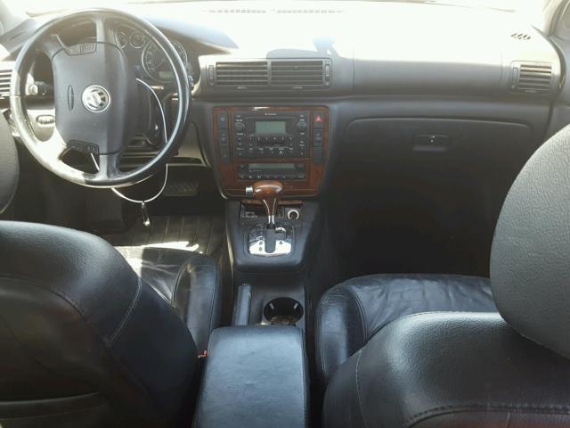 WVWYH63B93E157030 - 2003 VOLKSWAGEN PASSAT GLX 银色 照片 9