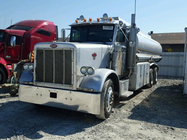 1XP5DB9X33D589126 - 2003 PETERBILT 379 SILVER photo 2