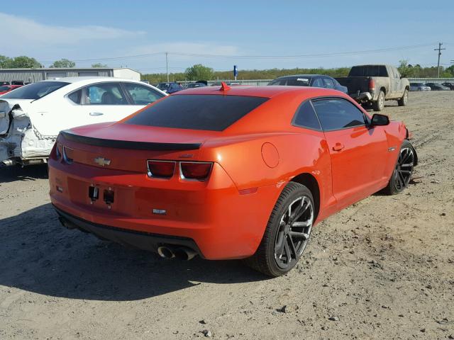 2G1FT1EW6D9188838 - 2013 CHEVROLET CAMARO 2SS ORANGE photo 4