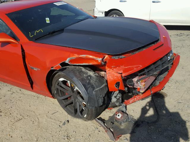 2G1FT1EW6D9188838 - 2013 CHEVROLET CAMARO 2SS ORANGE photo 9