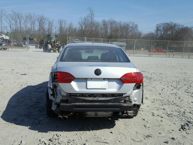 3VW2K7AJXCM419152 - 2012 VOLKSWAGEN JETTA BASE 银色 照片 9