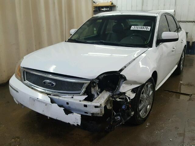 1FAHP24107G142921 - 2007 FORD FIVE HUNDR WHITE photo 2